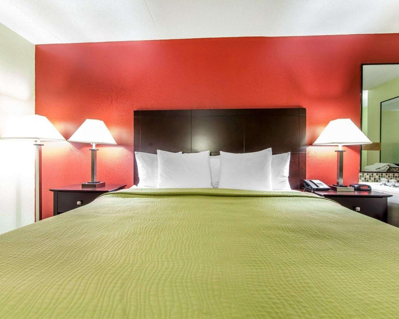 Quality Inn West I - 75 Суитуотер Экстерьер фото